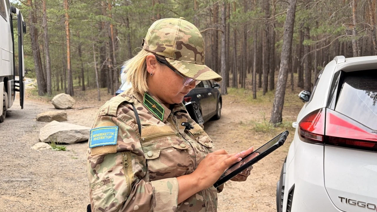 58 мың турист және бір аптада 42 тонна қалдық – «Бурабай» аумағы жазғы маусымдық жүктемені қалай еңсеруде 